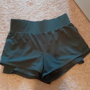 Fabletics olesia shorts M in sycamore